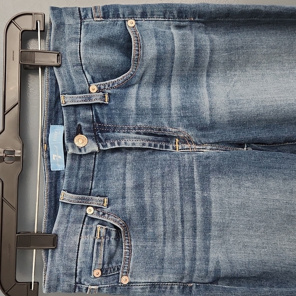 Woman's Denim Jeans - Picture 4 of 6